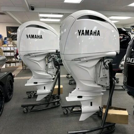 2024 Yamaha F300XCB2 & LF300XCB2 White 25” Shaft Pair